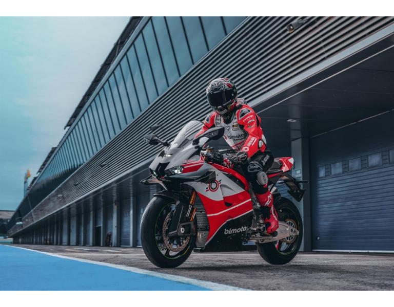 bimota KB998 Rimini : début des ventes le 9 avril