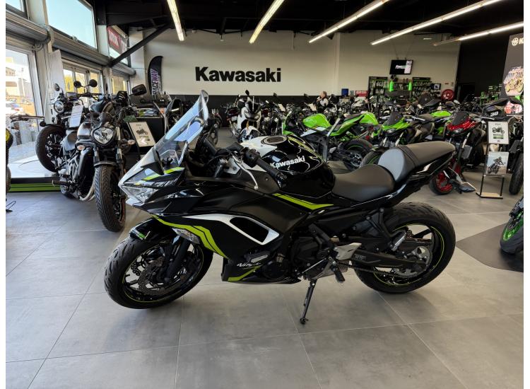 KAWASAKI NINJA 650