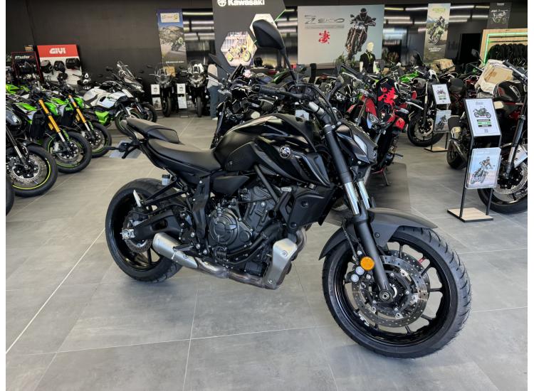 YAMAHA MT-07 (47.5CV)