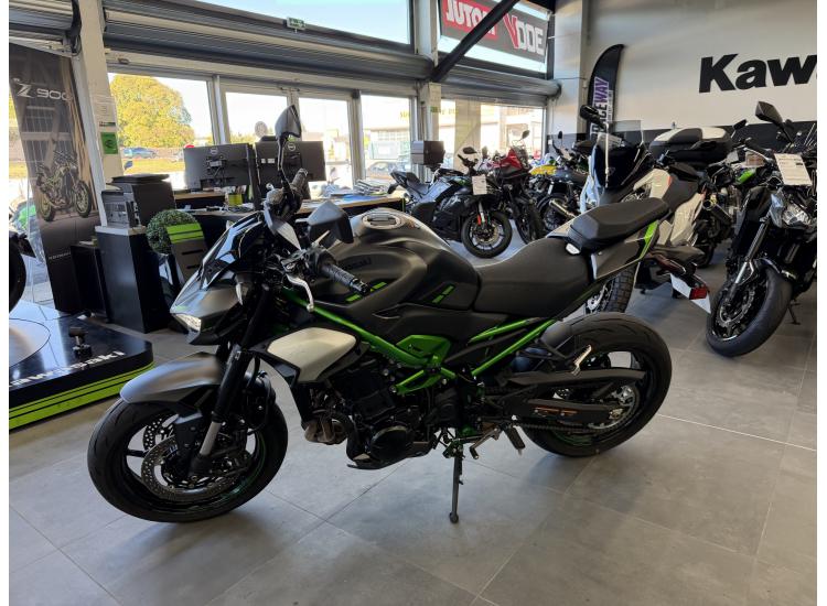KAWASAKI Z 900